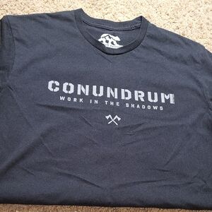 Conundrum Outfitters Large